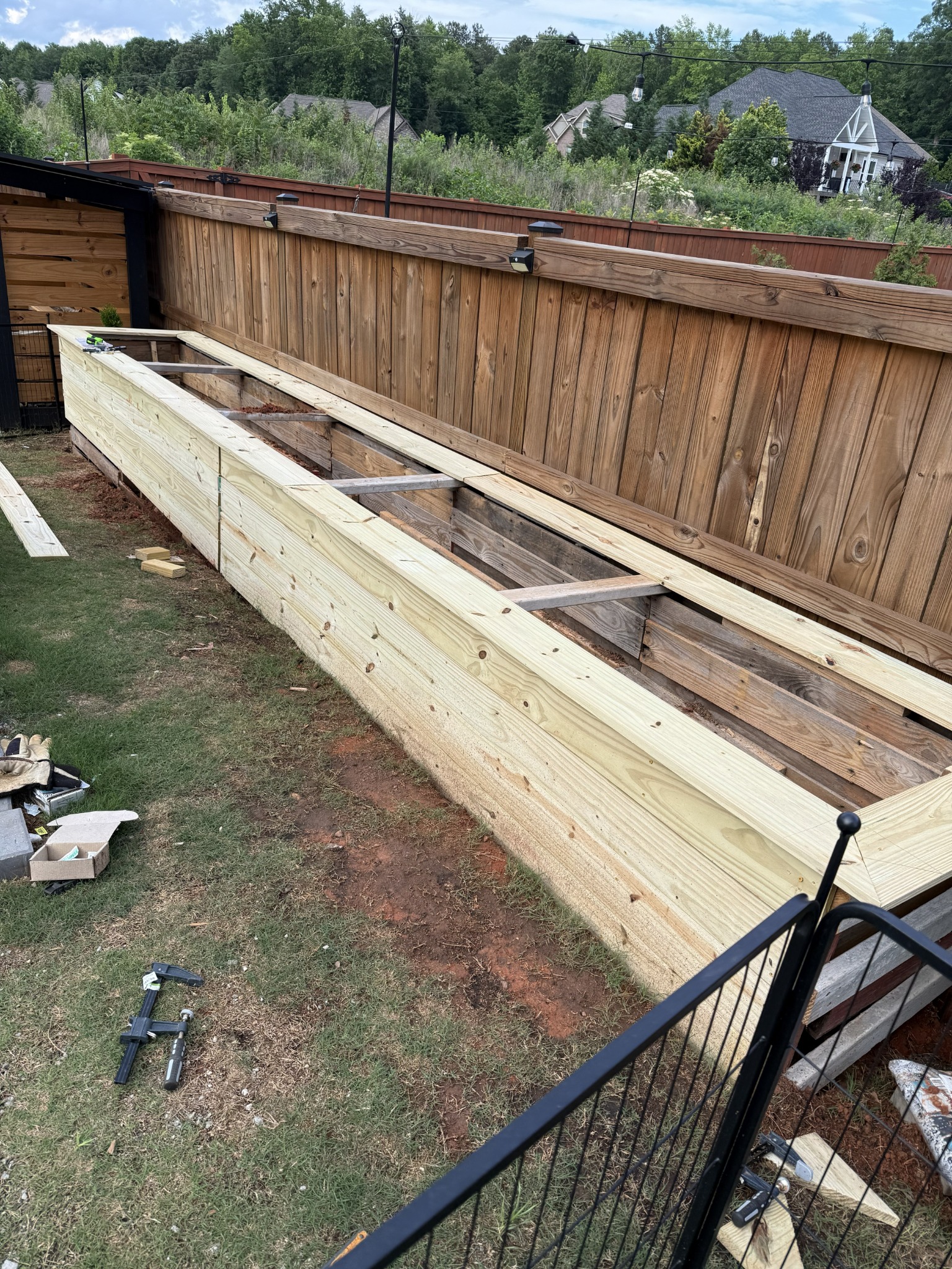 Wooden Shed & Garden Bed project photo 3